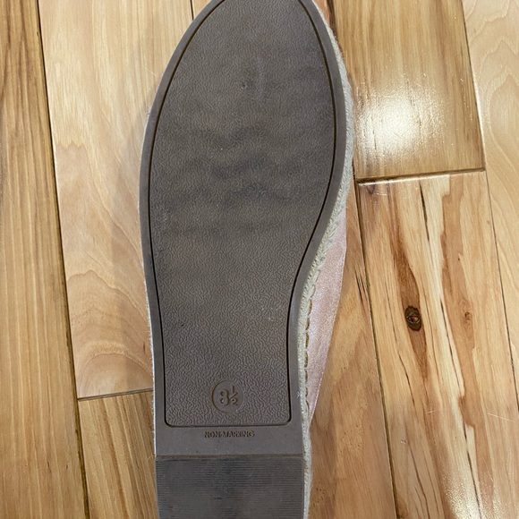 Universal thread slip on dress shoes - Picture 3 of 3